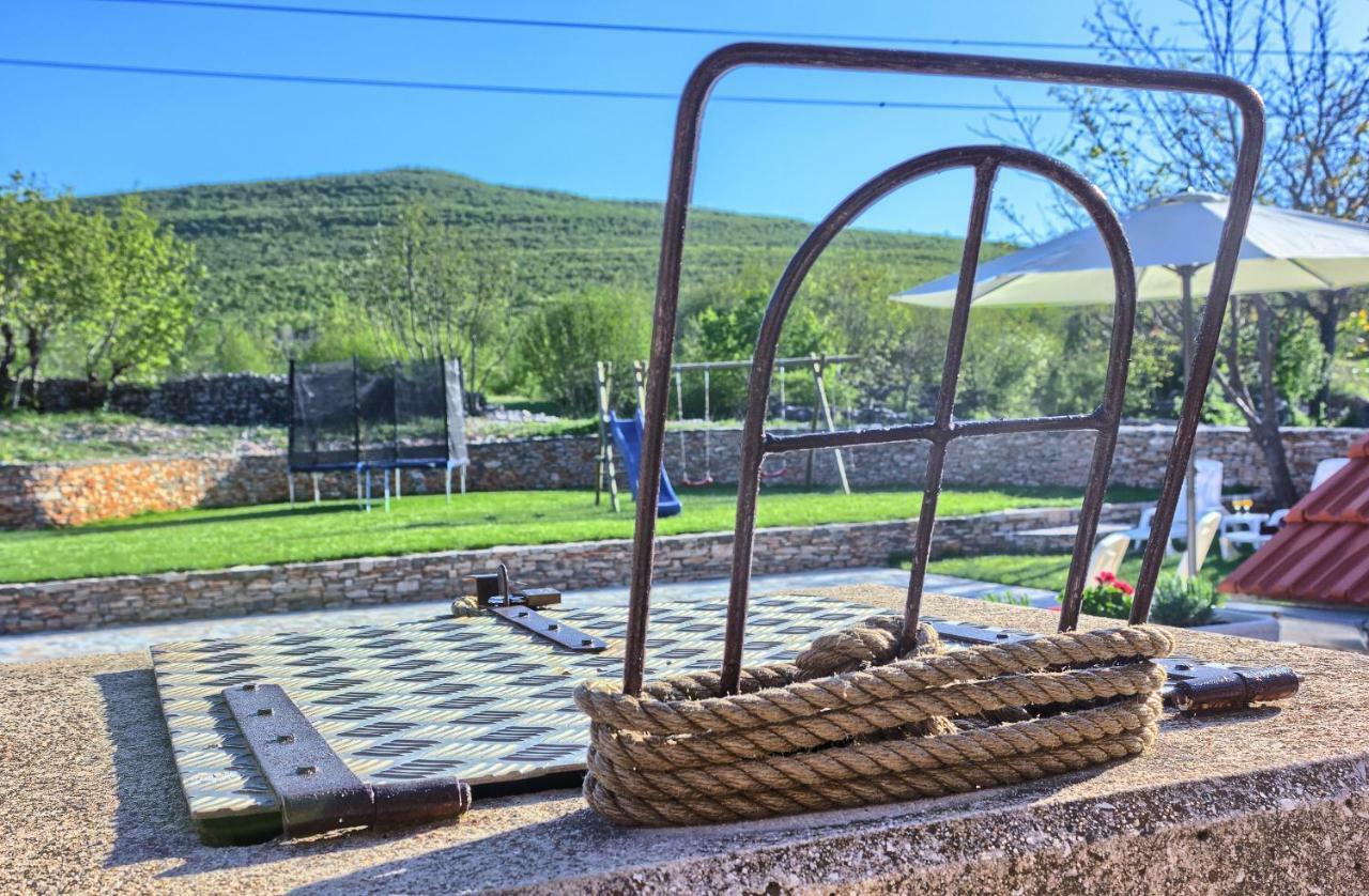 Dalmatia Stone House - Heated Pool Guest House Biorine Екстериор снимка