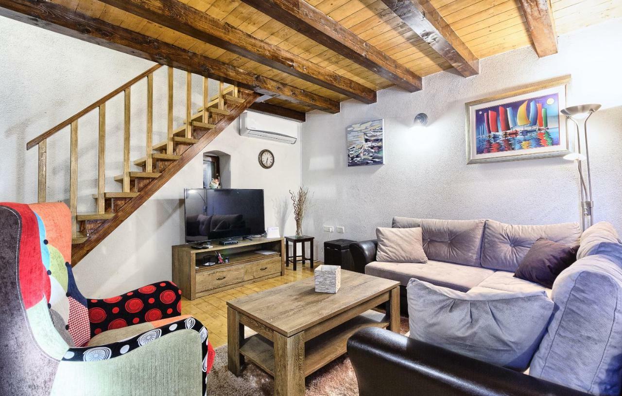 Dalmatia Stone House - Heated Pool Guest House Biorine Екстериор снимка